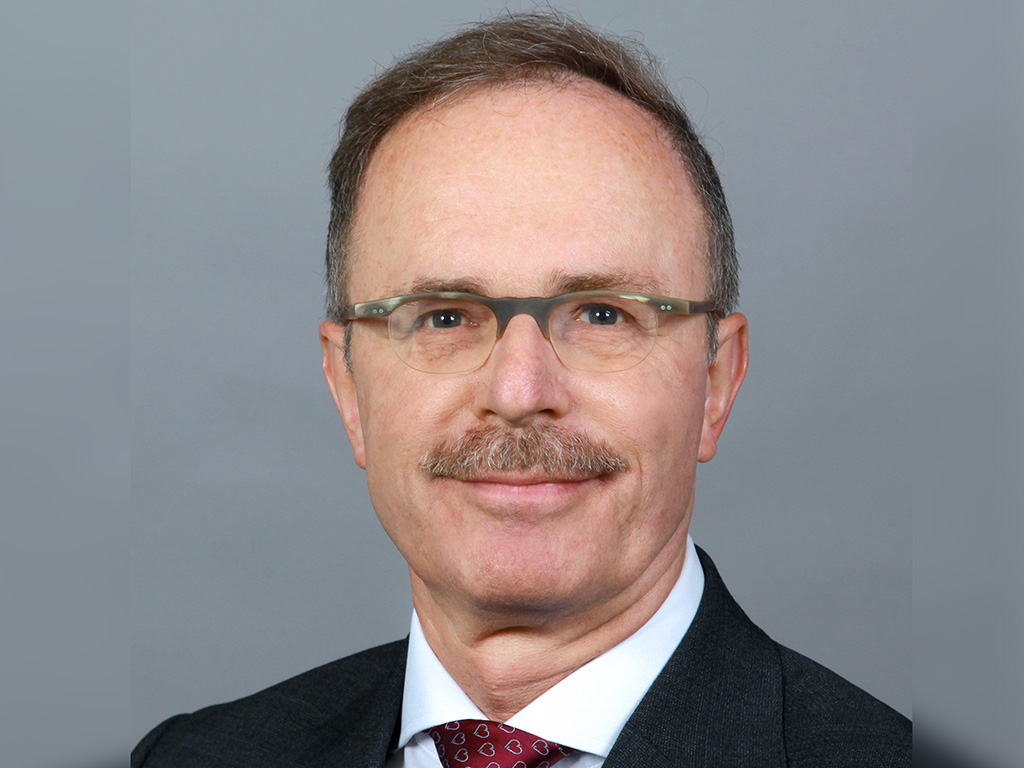 Dr. Thomas Steffen